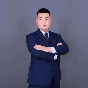王飞